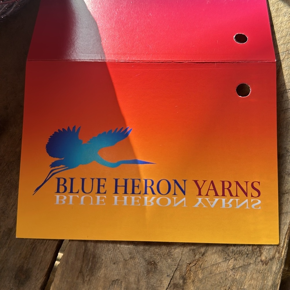 Luxury Blue Heron Rayon Metallic yarn - Picture 7 of 7